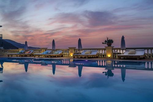 notos heights hotel and suites