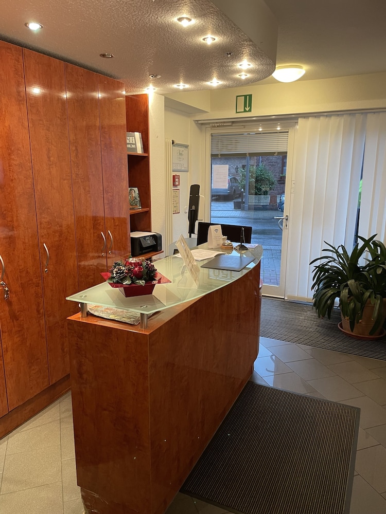 hotel garni merkenich