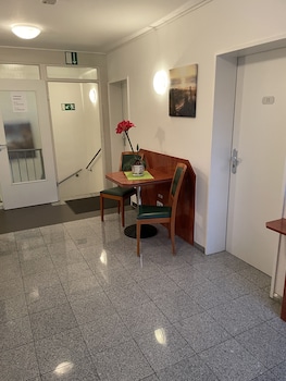 hotel garni merkenich