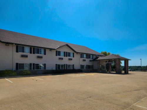 Eagle Ridge Inn,Moline>>Le Claire,2 star