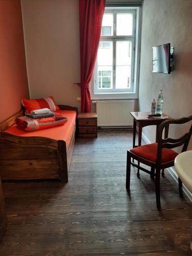 Pension Havana Club,Hetschburg>>Weimar,3 star