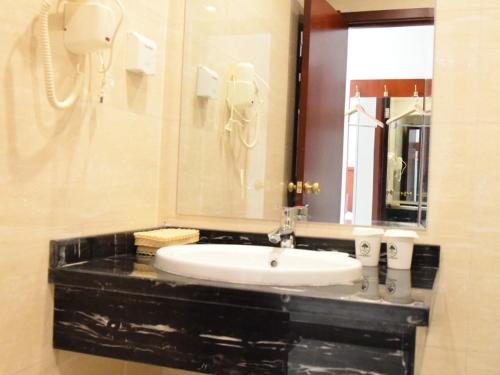 greentree inn yancheng xiangshui chenjiagang renmin e road huanghai road business hotel