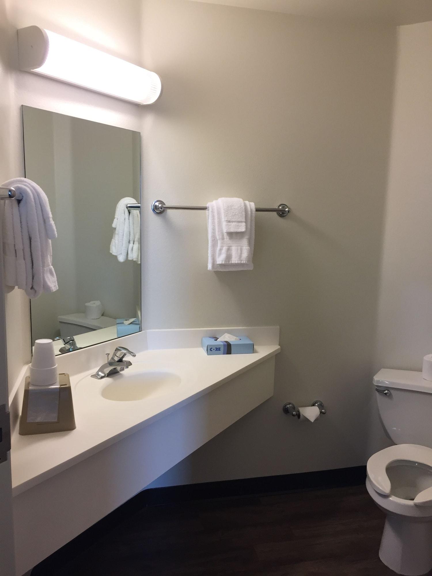 red lion inn and suites butte