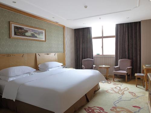 vienna classic hotel suzhou likou furniture market metro station