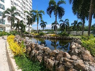 deluxe couple suite with lake view in alabang