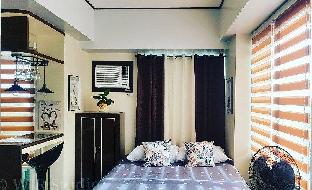 deluxe couple suite with lake view in alabang