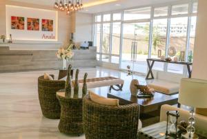 deluxe couple suite with lake view in alabang