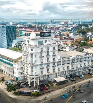 luminor hotel palembang by wh