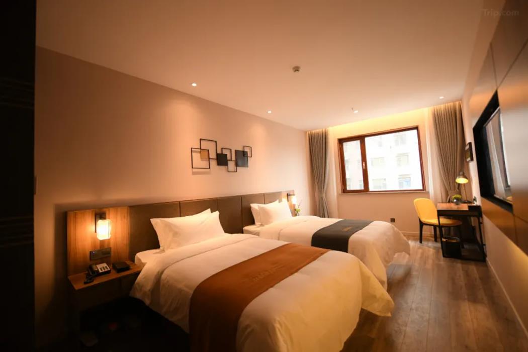 home inn plus changchun ziyou road zhongri lianyi hospital