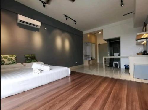 aeropod 5 mins to airport 10 mins to kk city