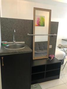 aeropod 5 mins to airport 10 mins to kk city