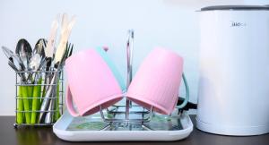 aeropod 5 mins to airport 10 mins to kk city