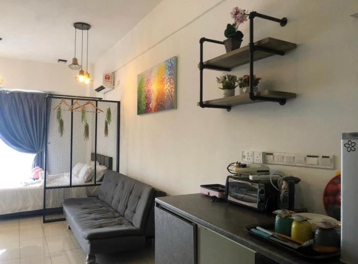 aeropod 5 mins to airport 10 mins to kk city