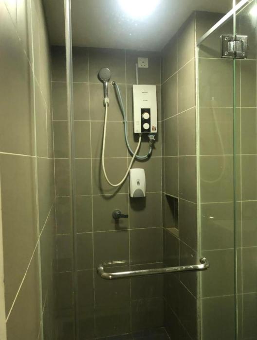 aeropod 5 mins to airport 10 mins to kk city