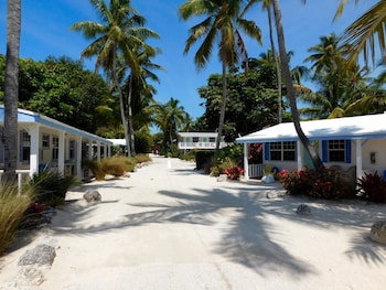 pines and palms resort