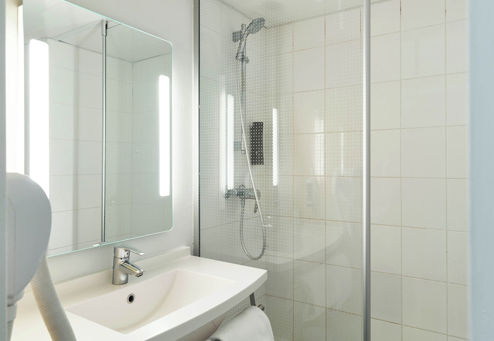 bandb hotel orly rungis airport 3 stars