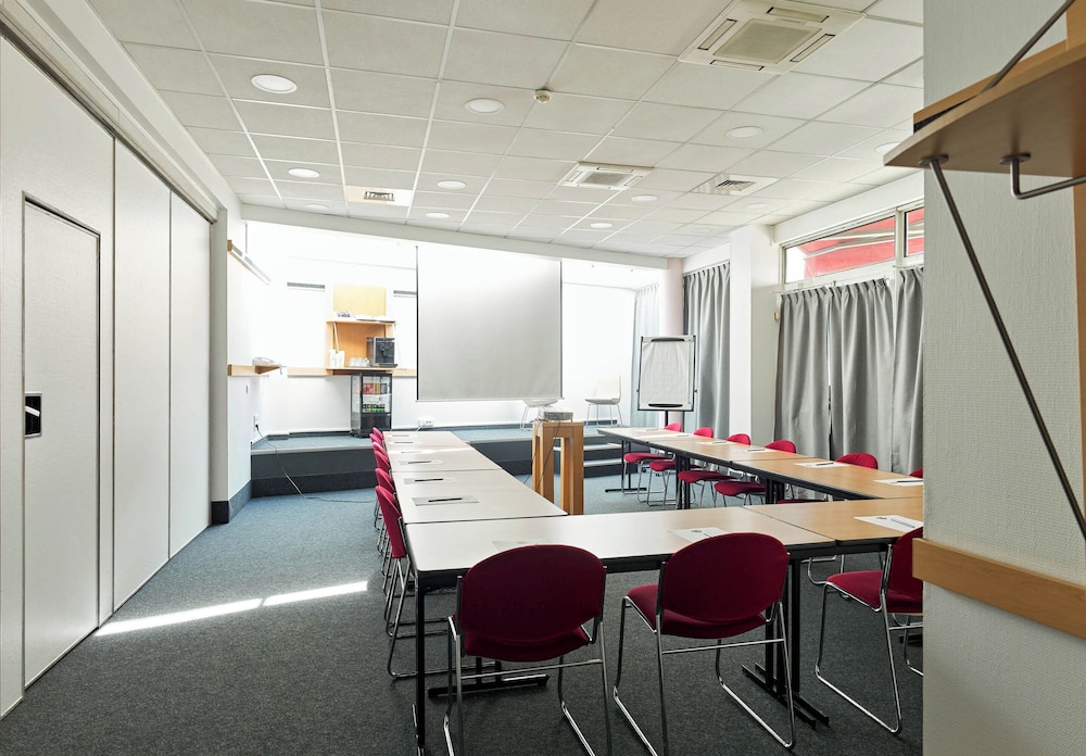 bandb hotel orly rungis airport 3 stars