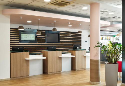 bandb hotel orly rungis airport 3 stars