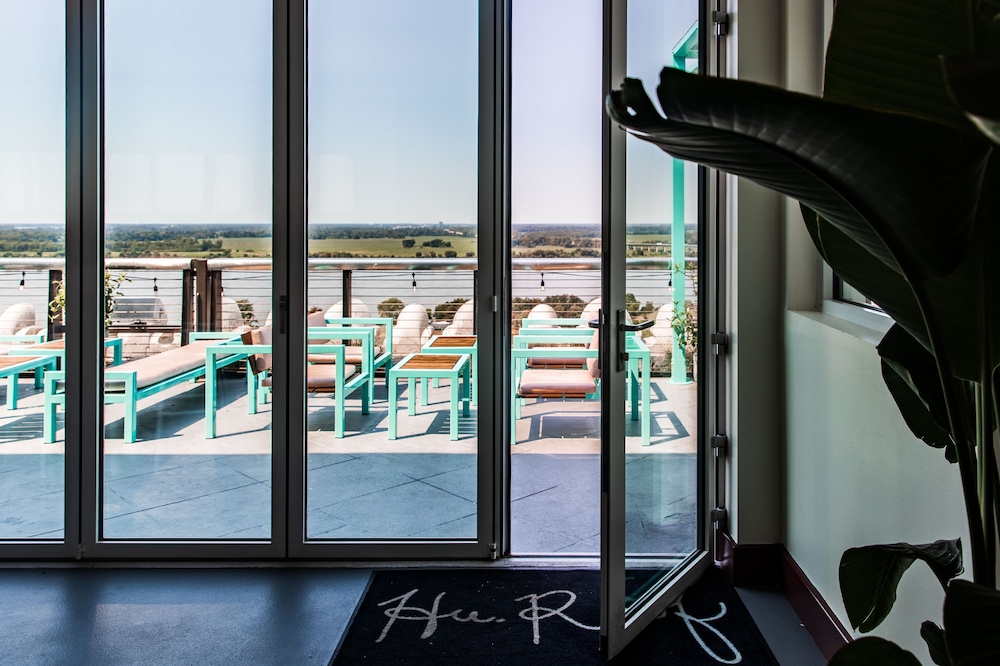 hu hotel