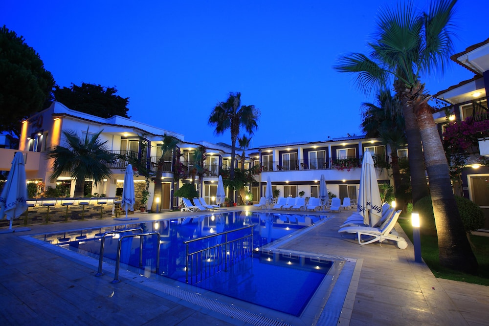 catamaran hotel