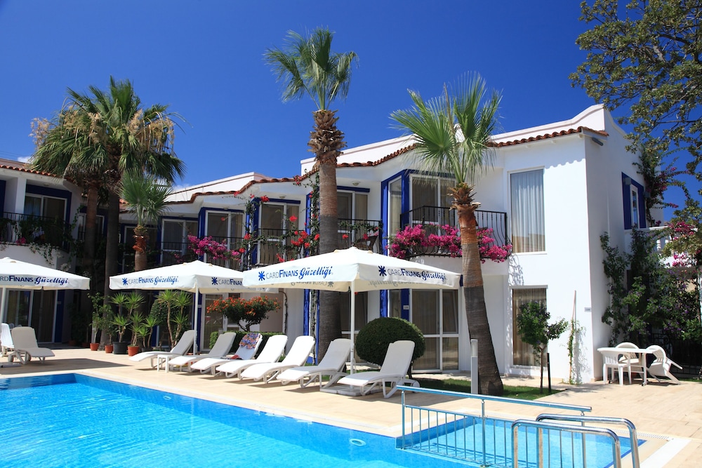 catamaran hotel