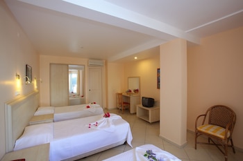 catamaran hotel