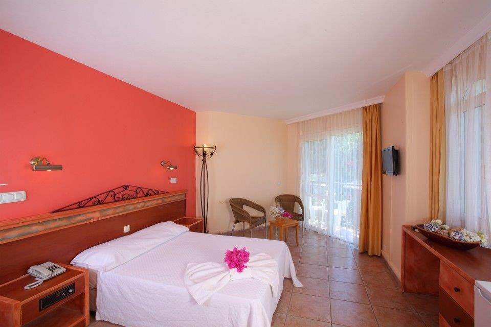 catamaran hotel