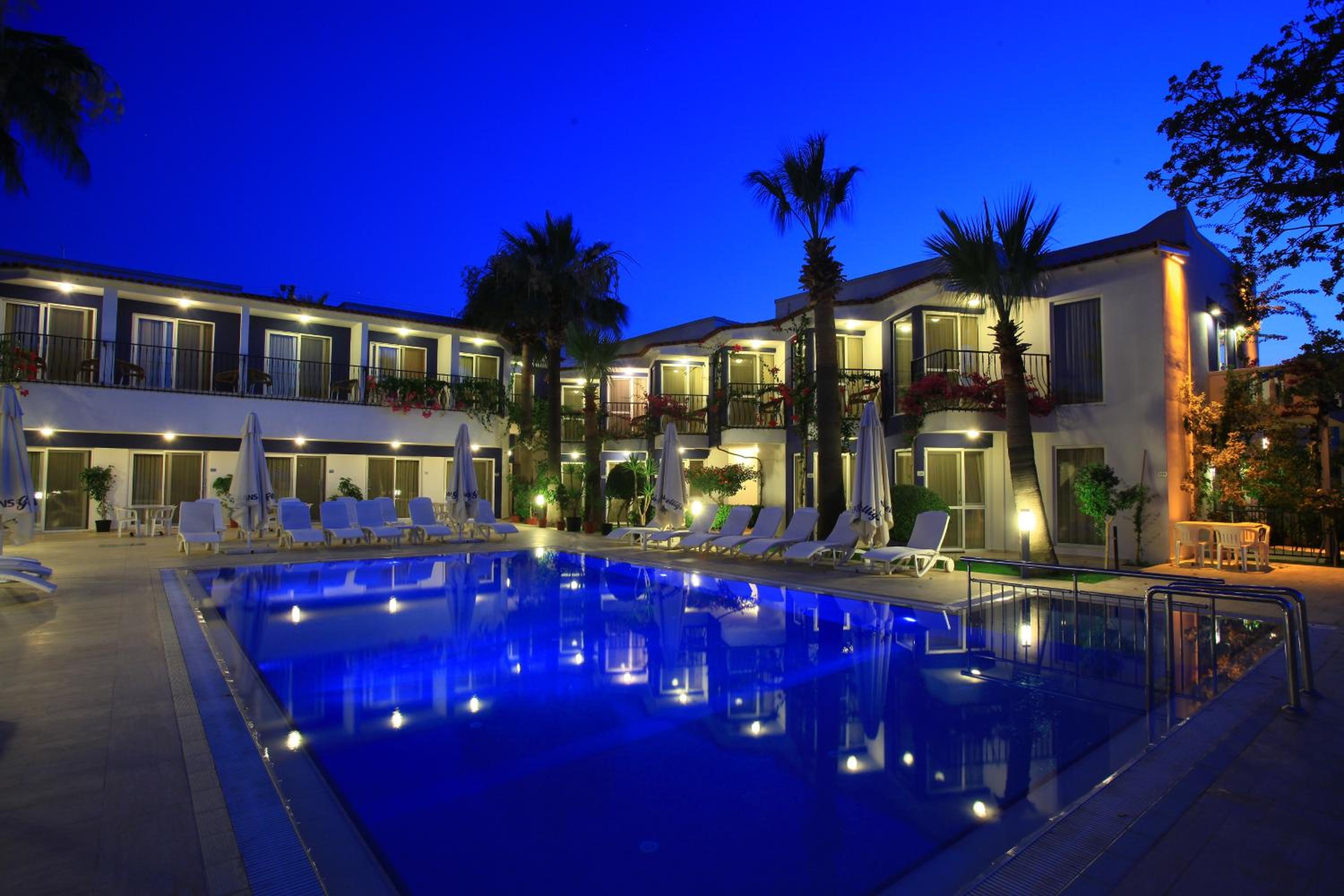catamaran hotel