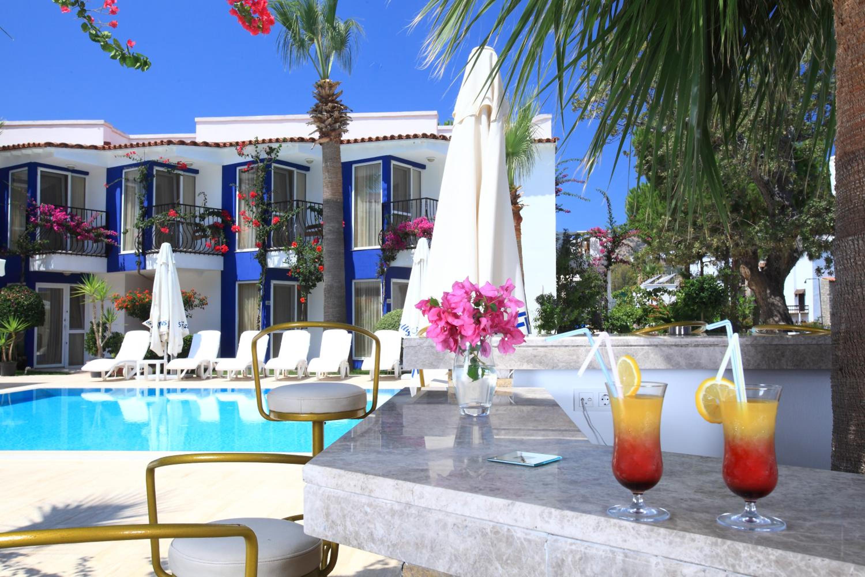 catamaran hotel