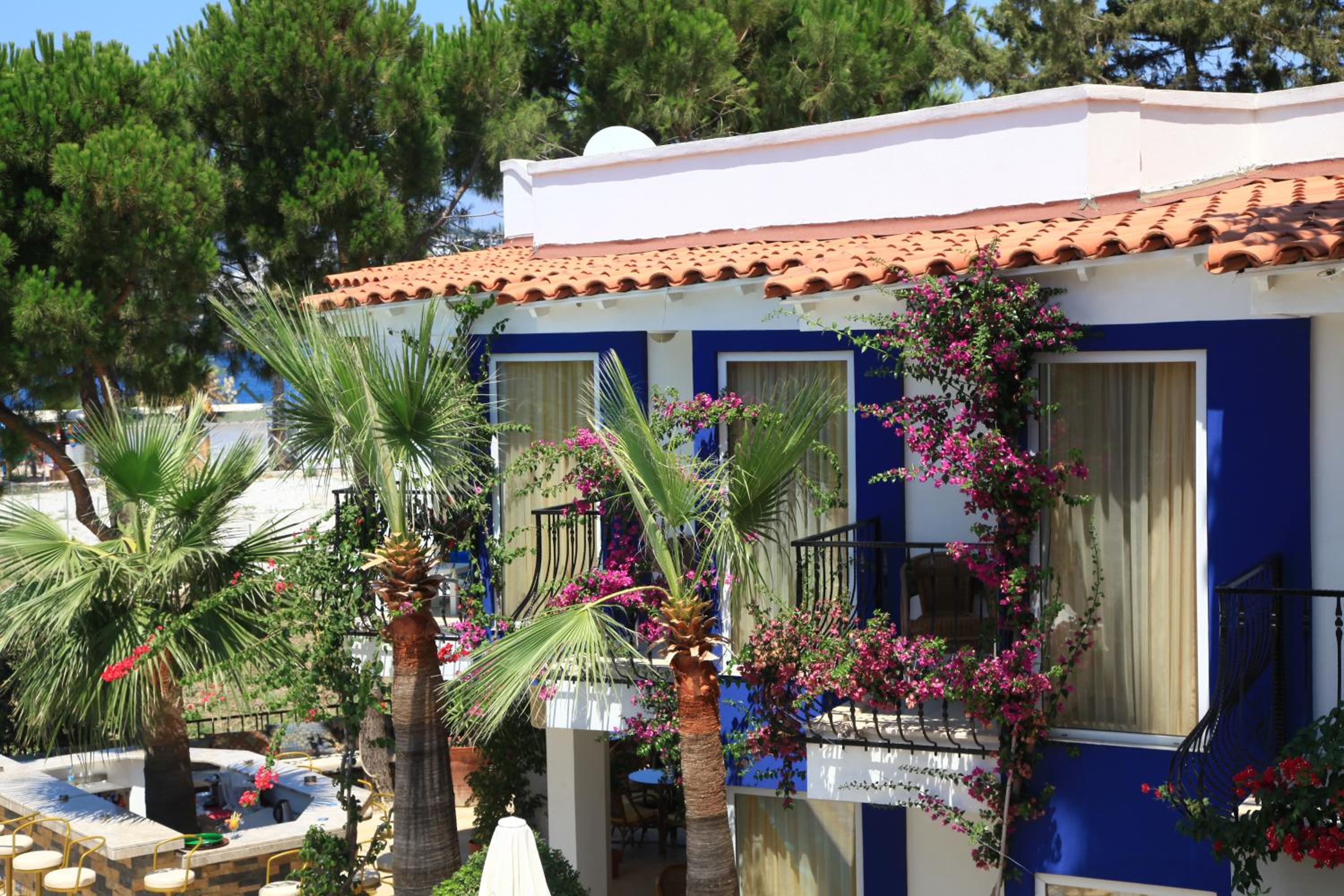 catamaran hotel