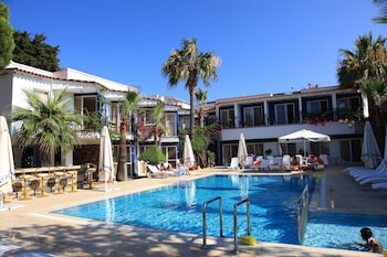 catamaran hotel