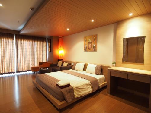 viewtalay condo 6 by pat 42