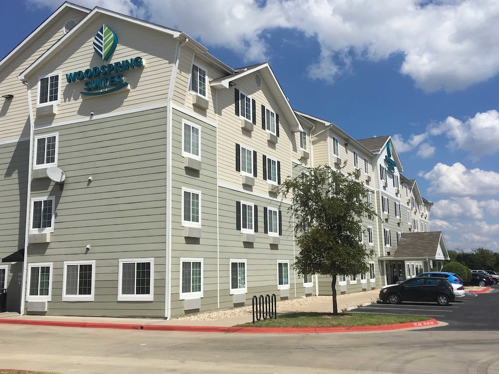 woodspring suites columbus fort moore