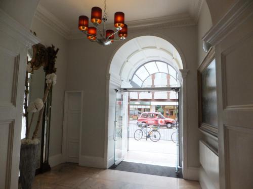 Thistle London Bloomsbury Park,Near University College London,3 star