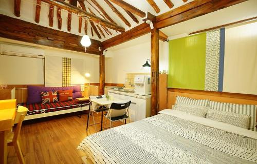 jeonju namugeuneul and geunsoonae chogajip