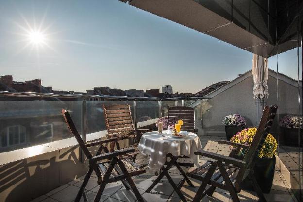 rosslyn thracia hotel