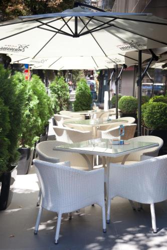rosslyn thracia hotel