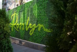 rosslyn thracia hotel