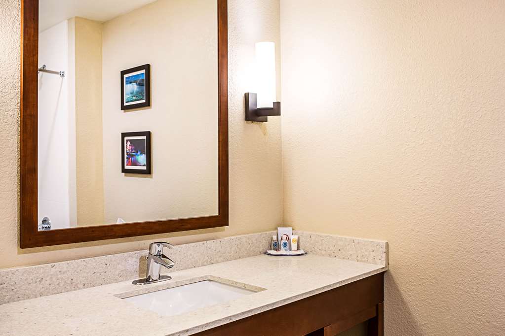 comfort inn and suites niagara falls blvd usa