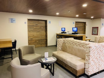 holiday inn express mexico basilica by ihg