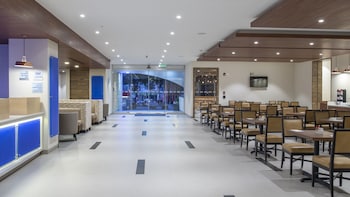 holiday inn express mexico basilica by ihg