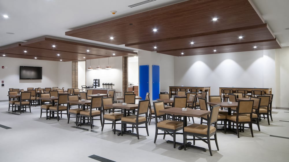 holiday inn express mexico basilica by ihg