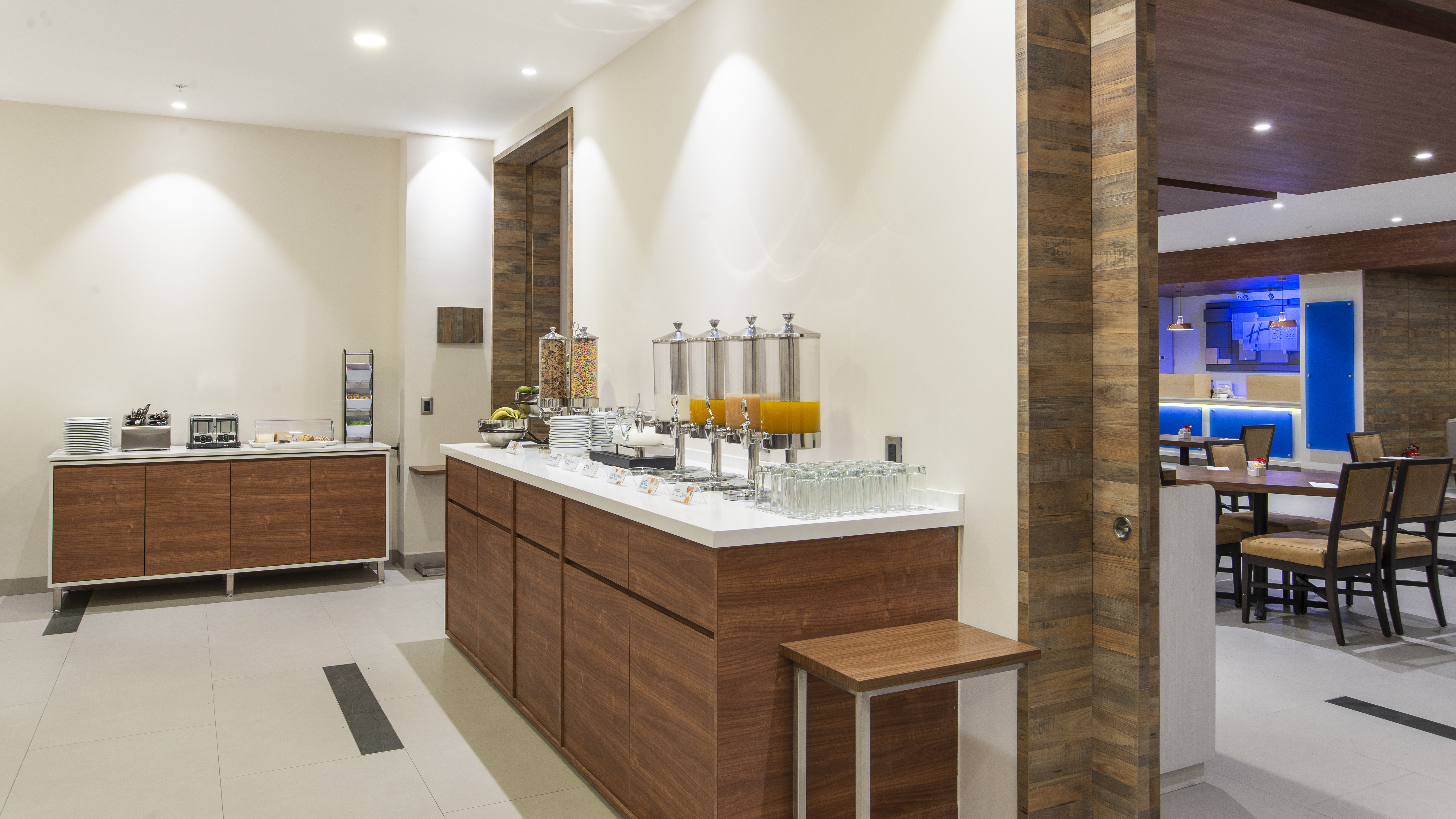 holiday inn express mexico basilica by ihg