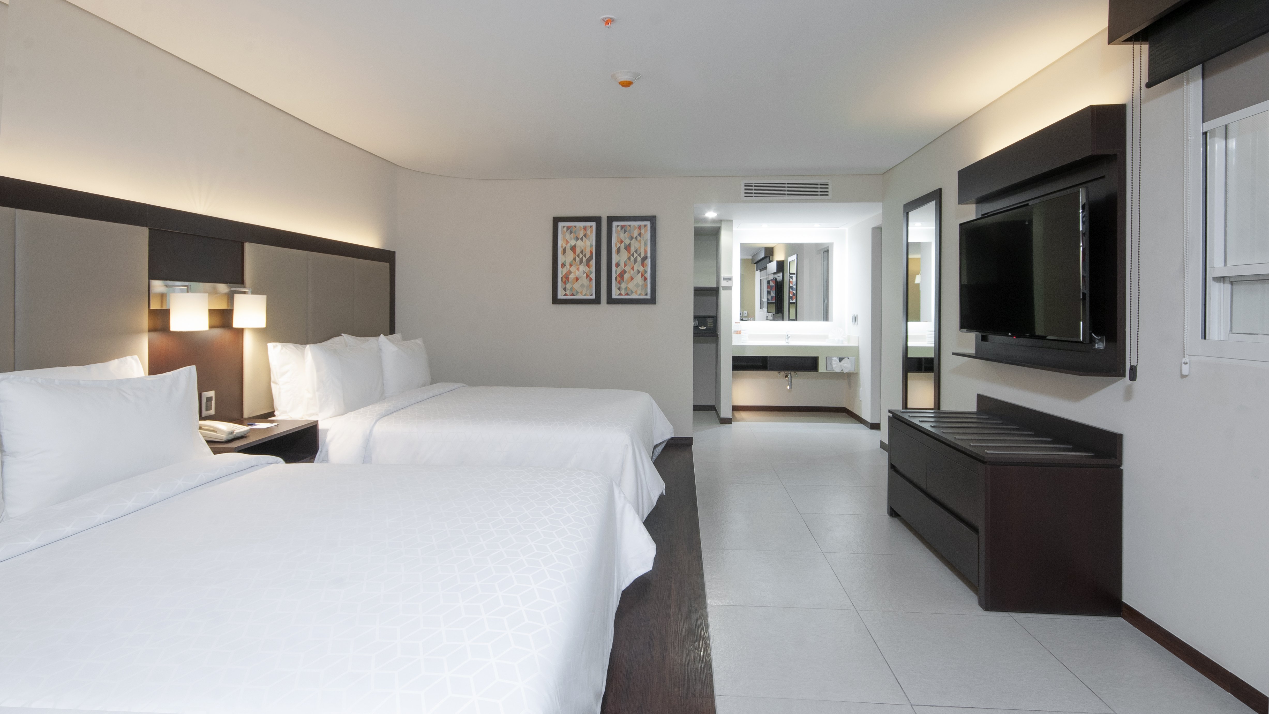 holiday inn express mexico basilica by ihg