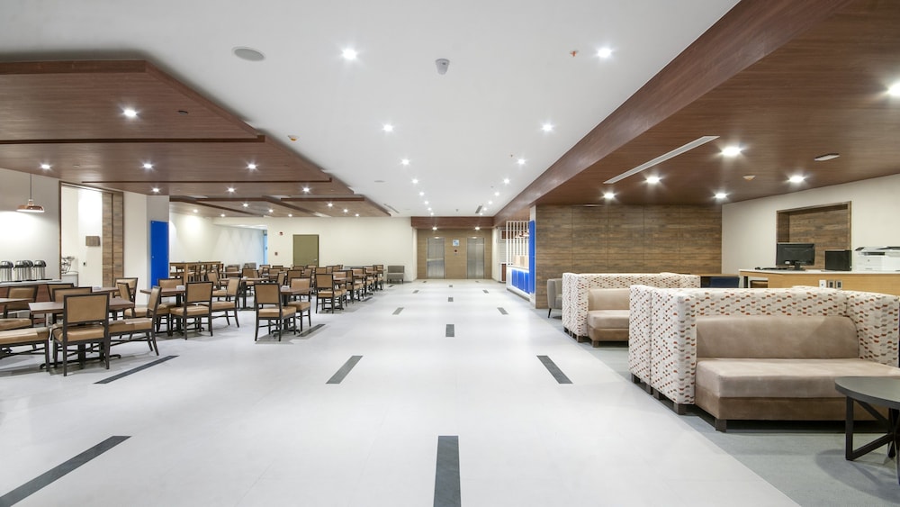 holiday inn express mexico basilica by ihg