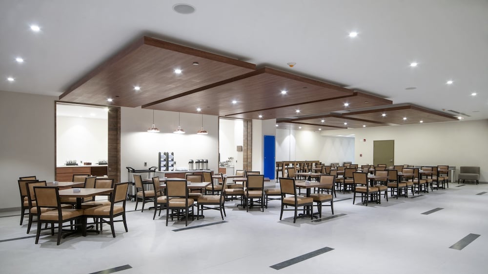 holiday inn express mexico basilica by ihg