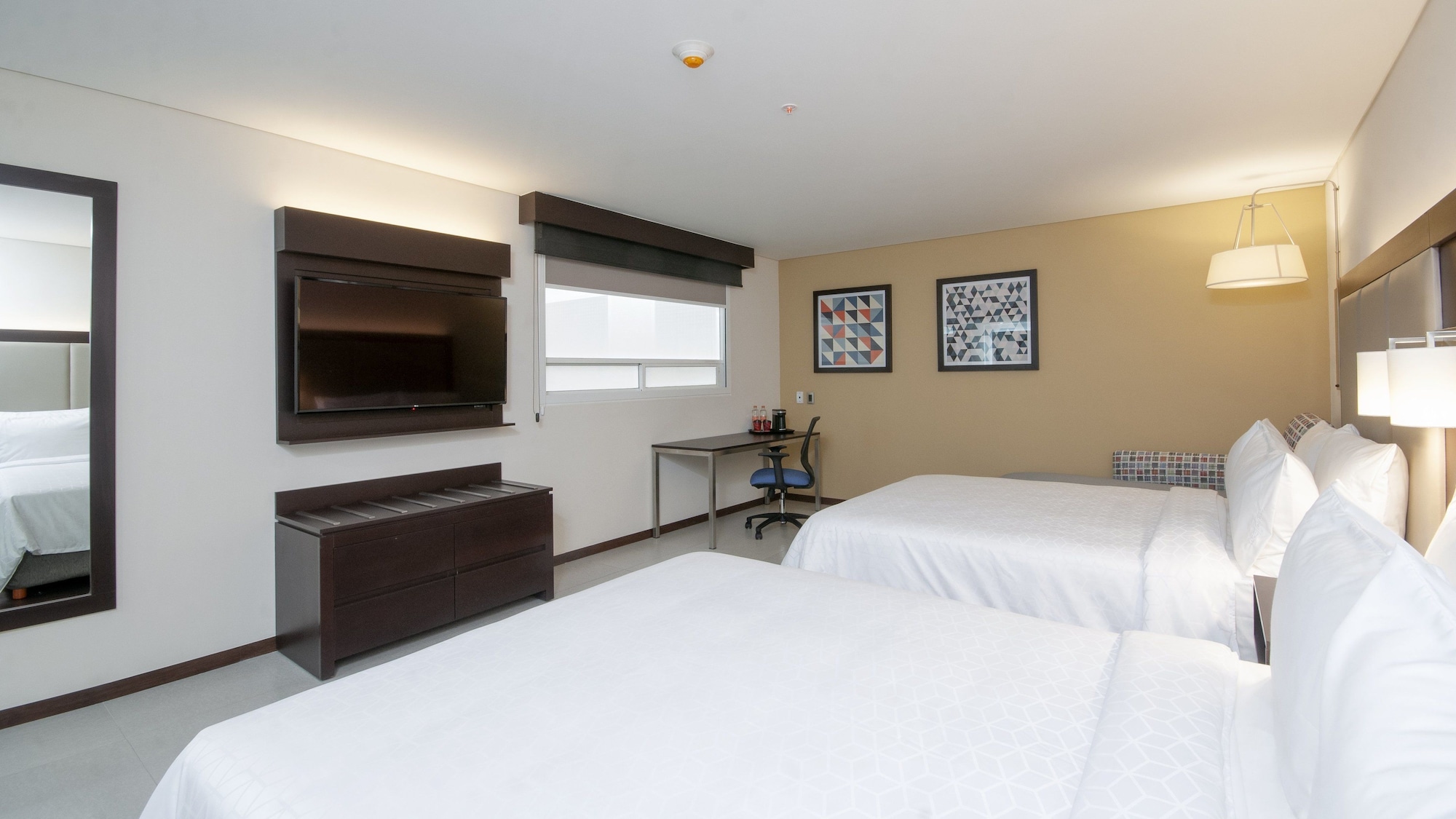 holiday inn express mexico basilica by ihg