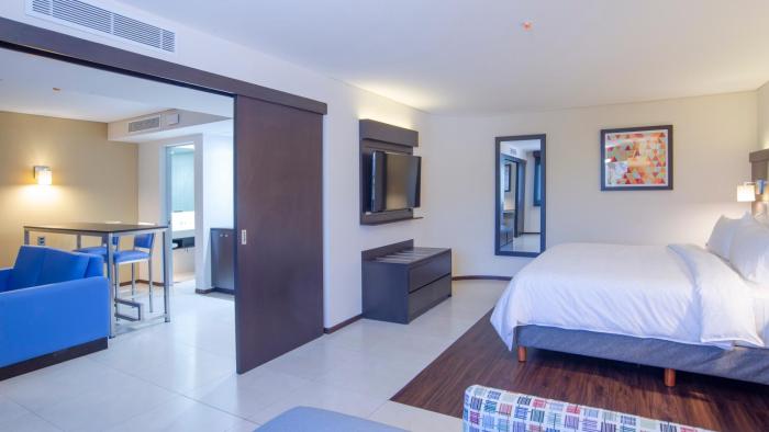 holiday inn express mexico basilica by ihg