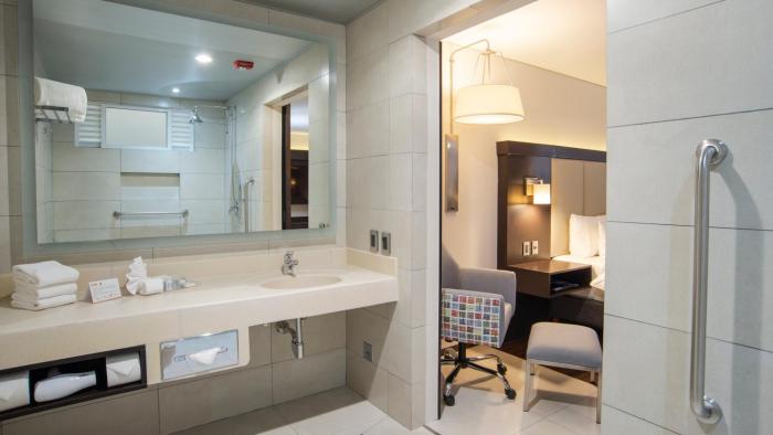 holiday inn express mexico basilica by ihg