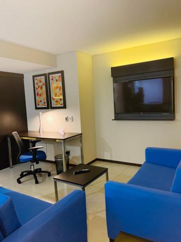 holiday inn express mexico basilica by ihg